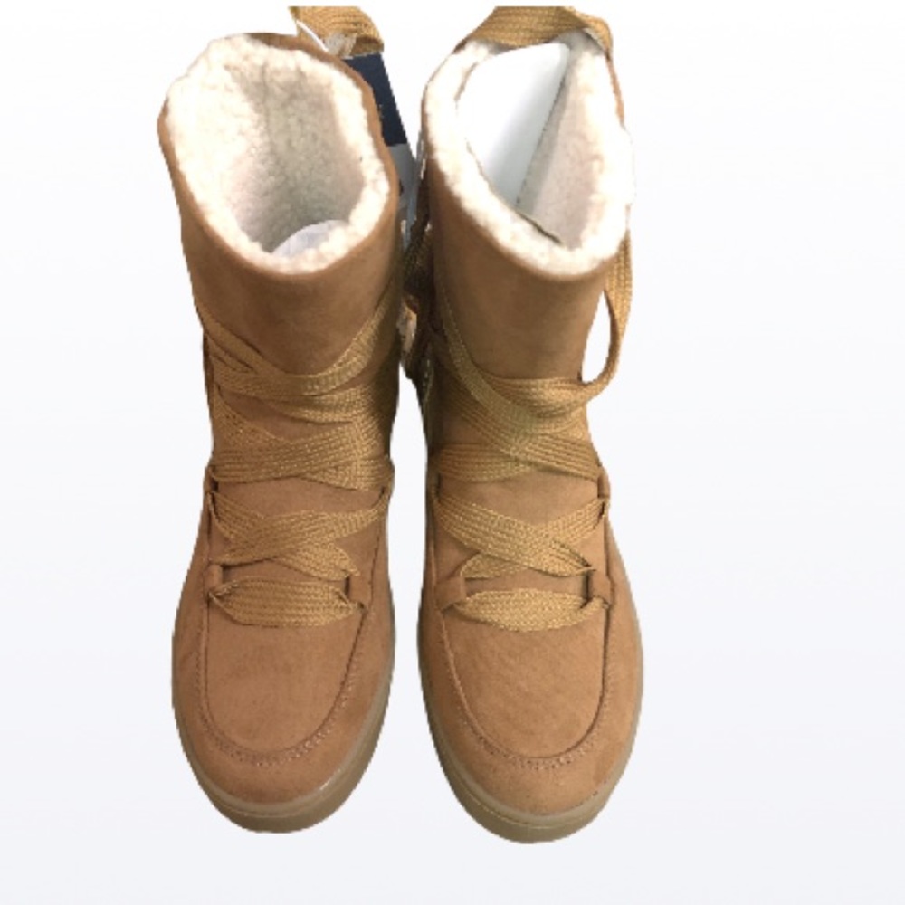 Universal Threads boots suede winter NWT Brigitte slip on size 6 flat with ties
